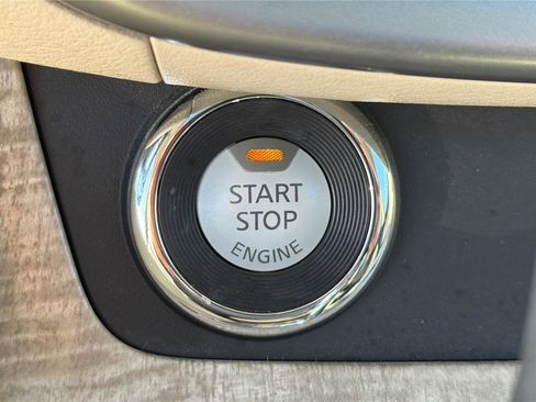 Used 2021 Nissan Murano SV w/ SV Special Edition Package image 34