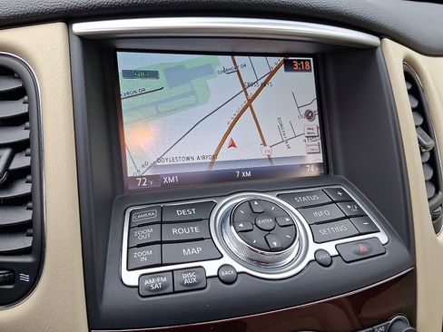 Used 2017 INFINITI QX50 AWD w/ Technology Package image 17