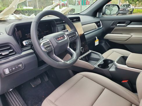 New 2026 GMC Terrain Elevation w/ Elevation Premium Package image 8