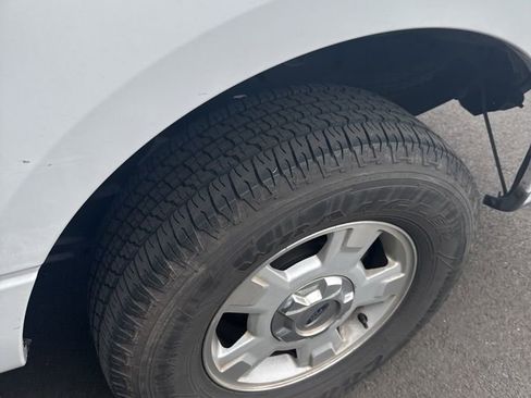 Used 2014 Ford F150 XLT w/ Equipment Group 301A Mid RWD image 10
