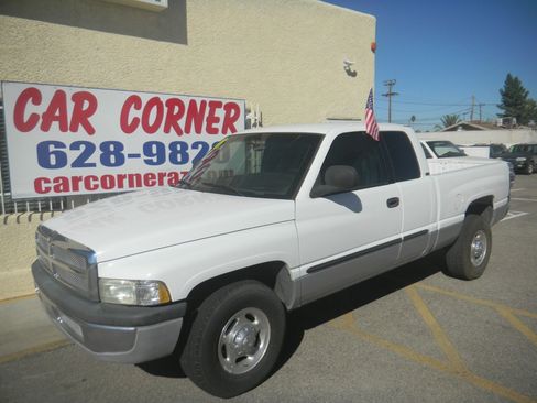 Used 2001 Dodge Ram 2500 Truck 2WD Quad Cab image 1