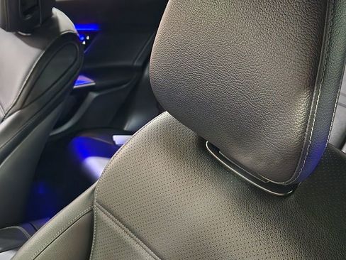 Used 2025 Mercedes-Benz GLC 300 4MATIC image 34