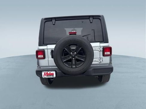 Used 2022 Jeep Wrangler Unlimited Sport image 9