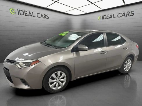 Used 2015 Toyota Corolla LE FWD image 1