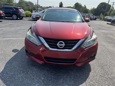 Used 2016 Nissan Altima 2.5 SL w/ 2.5 Technology Package FWD image 3