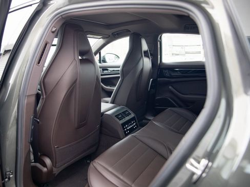 New 2026 Porsche Panamera 4 image 20