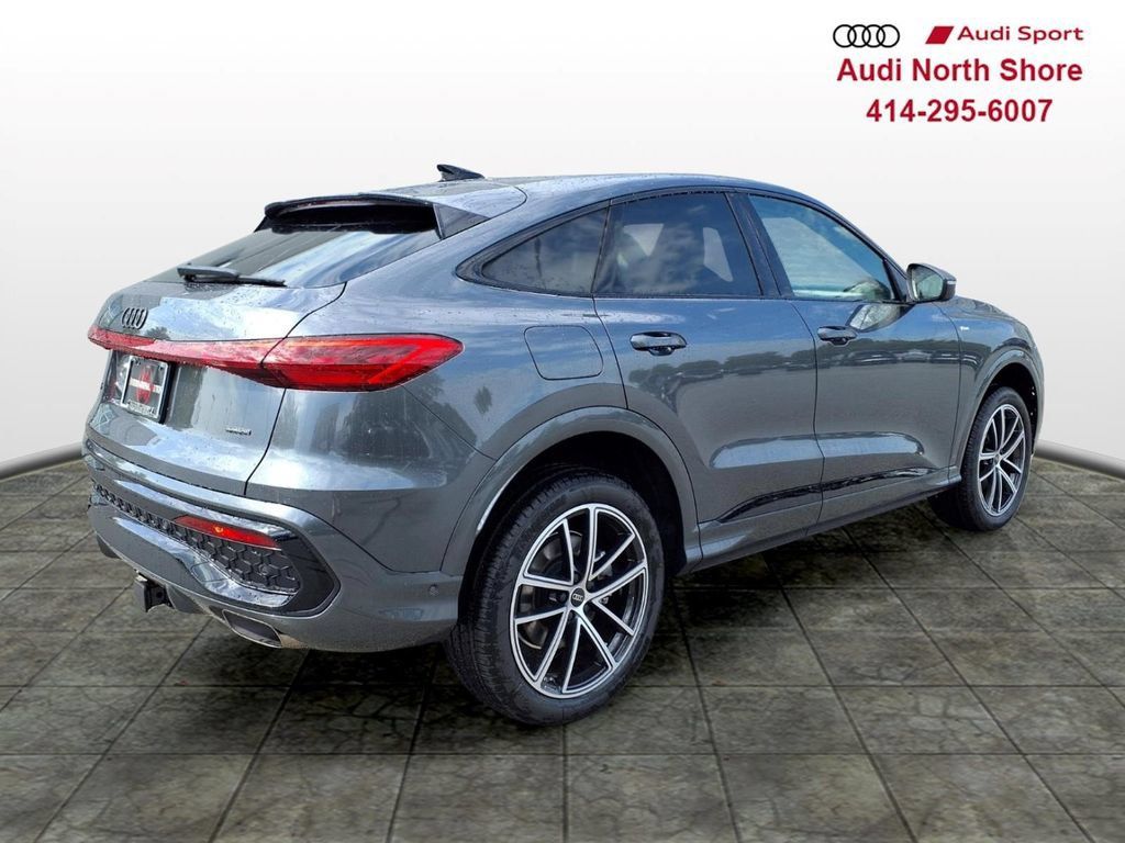 New 2026 Audi Q5 Premium Plus AWD/4WD image 2