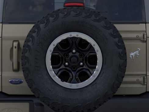 New 2025 Ford Bronco Outer Banks w/ Sasquatch Package image 24