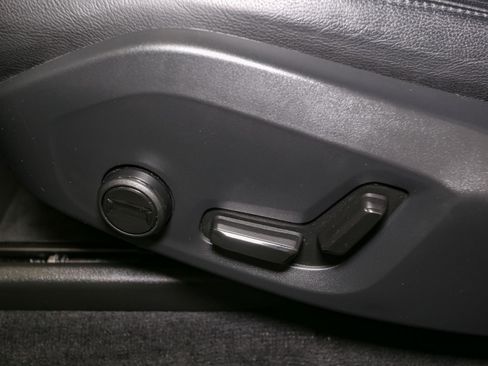 Used 2024 Volvo XC90 B5 Core w/ Climate Package image 42