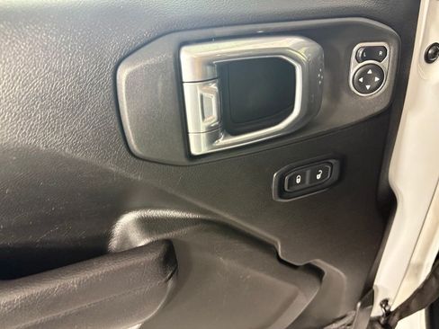 Used 2025 Jeep Wrangler Unlimited Sport AWD/4WD image 20