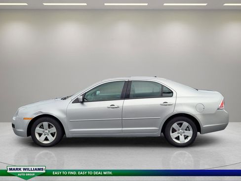 Used 2009 Ford Fusion SE FWD image 7