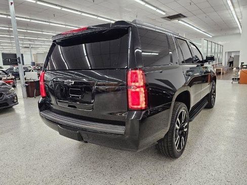 Used 2018 Chevrolet Tahoe LT w/ RST Edition AWD/4WD image 4