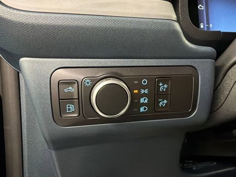 New 2026 Ford Maverick Lariat w/ Black Appearance Package AWD/4WD image 23