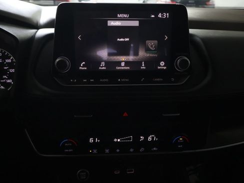 Used 2023 Nissan Rogue SV AWD/4WD image 23