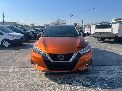 Used 2021 Nissan Versa SR w/ Trunk Package image 10