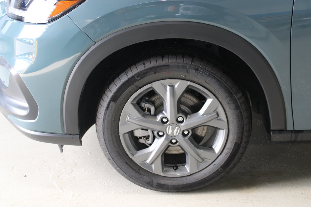 New 2027 Honda HR-V LX image 4