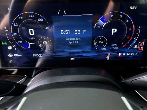 New 2026 Chevrolet Suburban Z71 AWD/4WD image 12