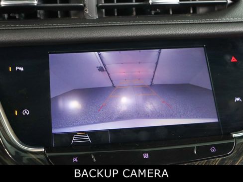 Used 2020 Cadillac XT6 Premium Luxury image 18