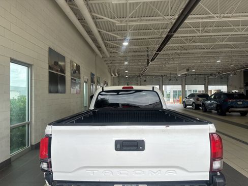 Used 2019 Toyota Tacoma SR RWD image 12