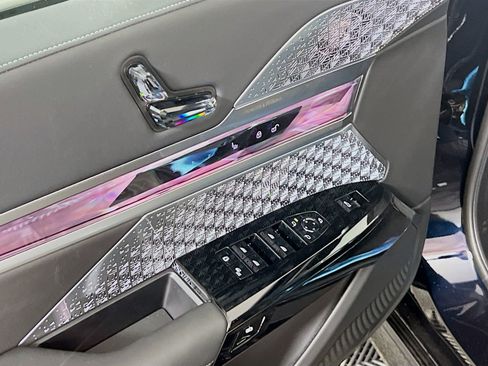 New 2025 BMW 760i xDrive image 21