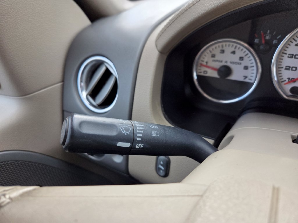 Used 2004 Ford F150 Lariat AWD/4WD image 14