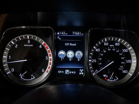 Used 2019 Nissan Titan PRO-4X image 19