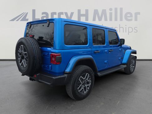 New 2026 Jeep Wrangler Sahara image 5