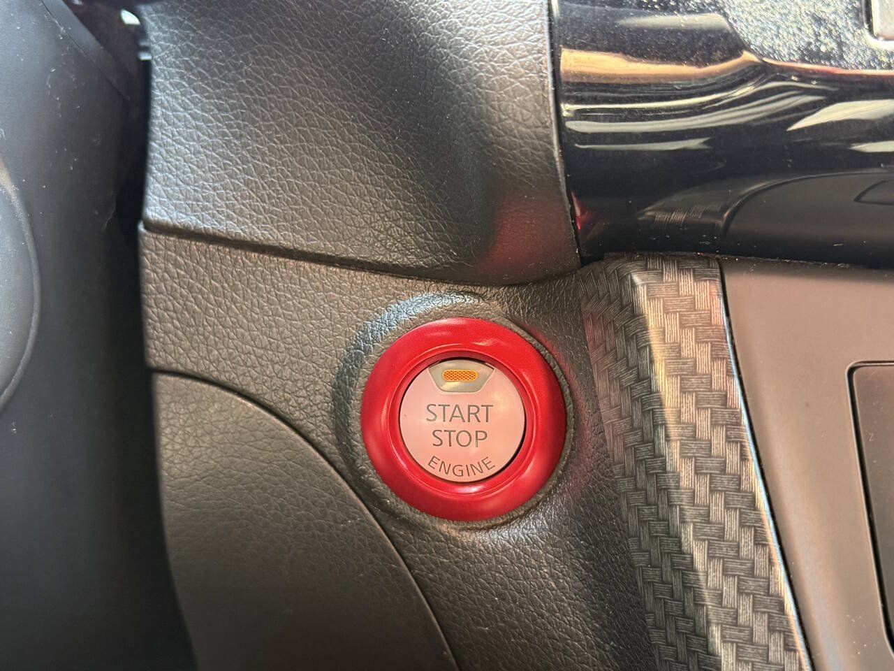 Used 2018 Nissan Sentra NISMO FWD image 32