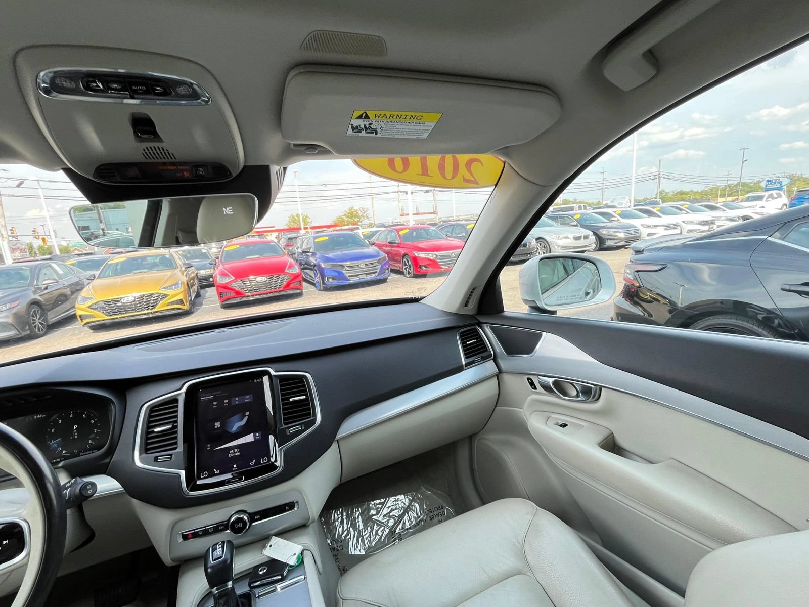 Used 2016 Volvo XC90 T6 Momentum AWD/4WD image 51
