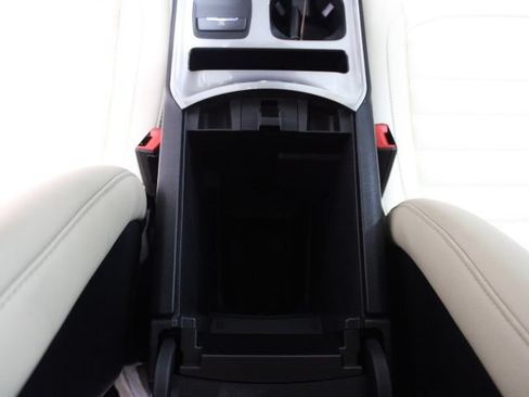 Used 2024 Ford Edge SEL w/ Cargo Accessory Package AWD/4WD image 32