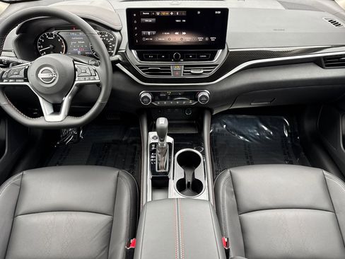 New 2025 Nissan Altima 2.5 SR w/ SR Premium Package image 10