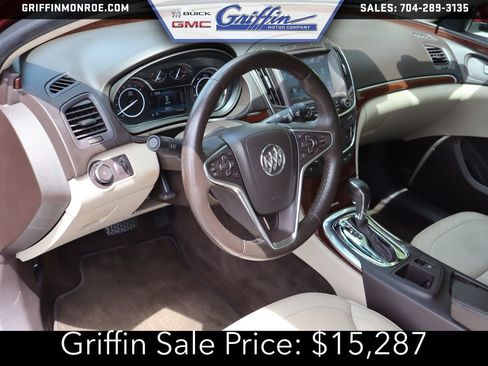 Certified 2017 Buick Regal Premium w/ Driver Confidence Package #1 FWD image 15