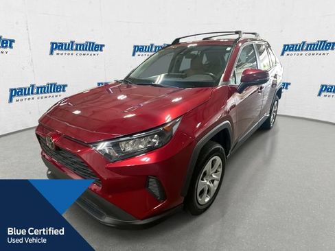 Used 2019 Toyota RAV4 LE w/ Carpet Mat Package FWD image 1