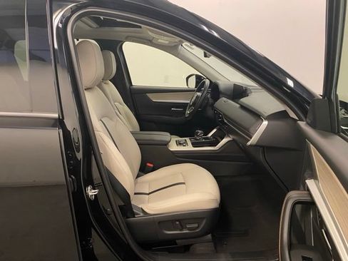 Used 2025 MAZDA CX-70 3.3 Turbo w/ Premium Package AWD/4WD image 28