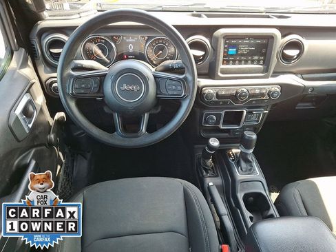 Used 2022 Jeep Gladiator Sport AWD/4WD image 11