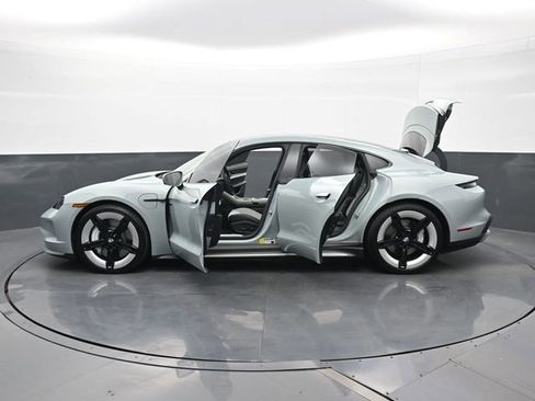 Used 2025 Porsche Taycan 4S AWD/4WD image 30
