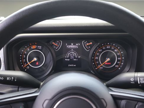Used 2024 Jeep Wrangler Sport AWD/4WD image 17