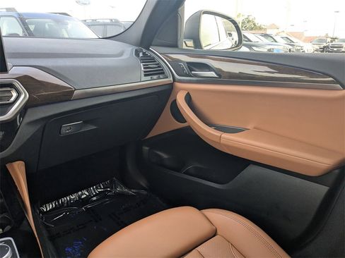 Used 2022 BMW X4 xDrive30i w/ Convenience Package image 15