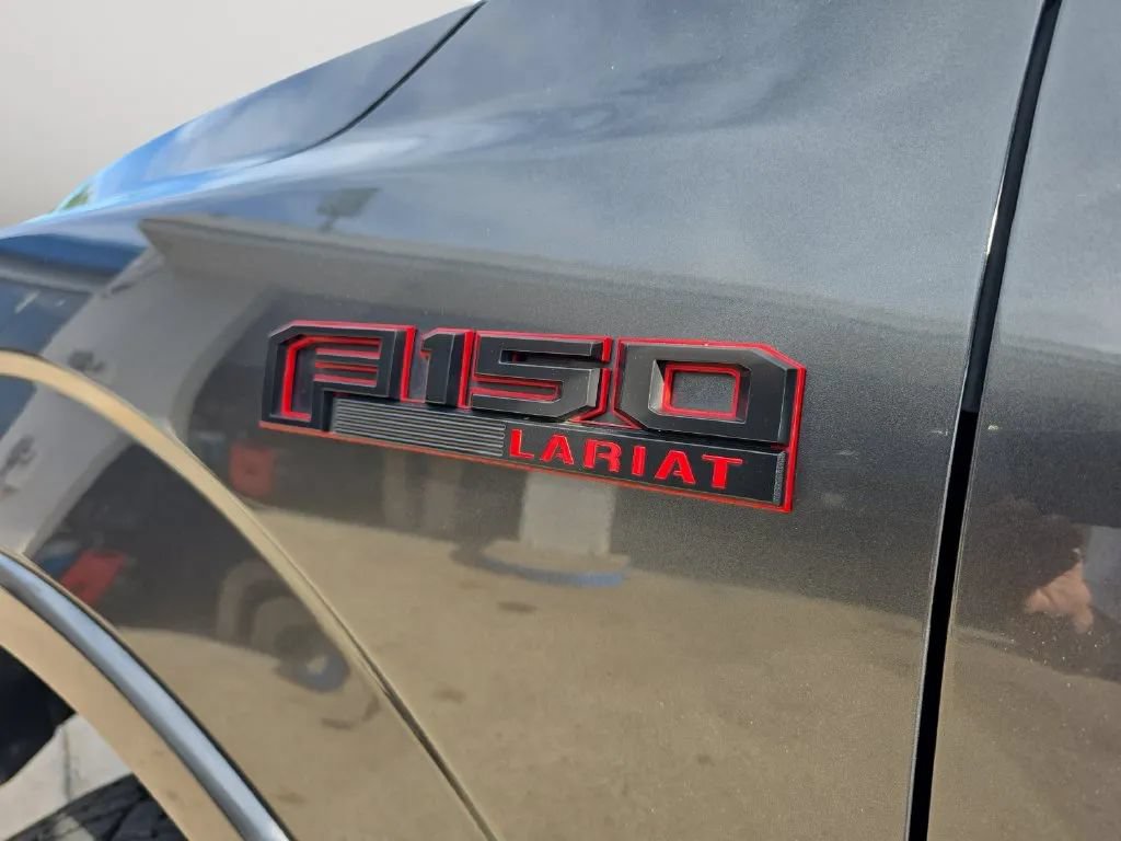Used 2018 Ford F150 Lariat w/ Equipment Group 502A Luxury AWD/4WD image 27