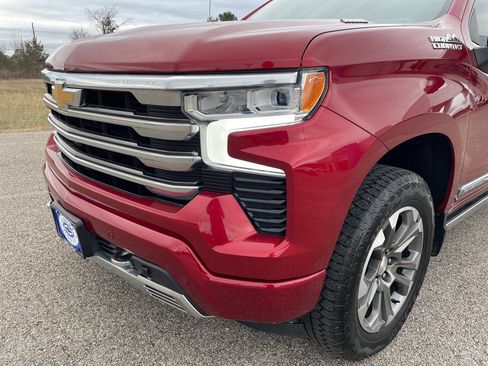 Used 2023 Chevrolet Silverado 1500 High Country image 9