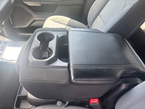 Used 2023 RAM 1500 Big Horn AWD/4WD image 34