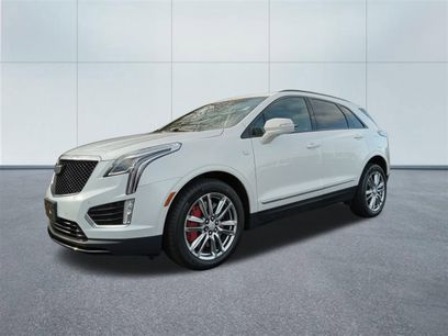Used 2025 Cadillac XT5 Sportv w/ LPO, Red Accent Package