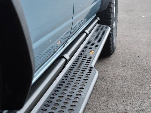 Used 2023 Ford Bronco Badlands image 8