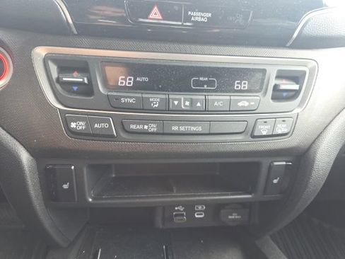 Used 2024 Honda Passport TrailSport image 22