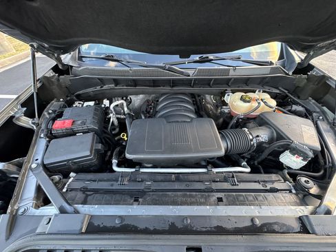 Used 2022 Chevrolet Silverado 1500 LT w/ Z71 Off-Road Package image 24