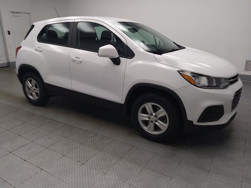 Used 2017 Chevrolet Trax LS AWD/4WD image 11