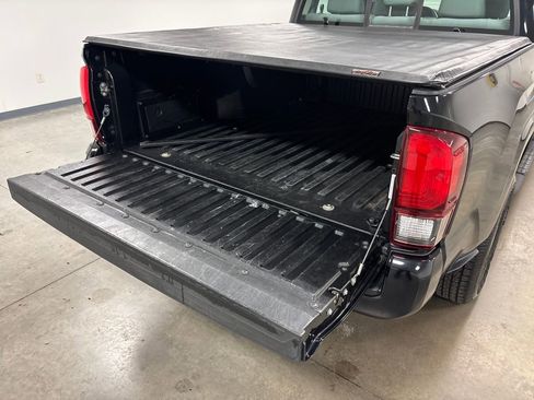 Used 2018 Toyota Tacoma SR w/ SR Convenience Package image 20