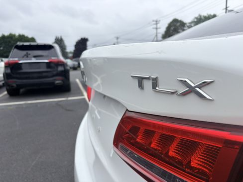 Used 2018 Acura TLX V6 SH-AWD w/ Technology Pkg image 9