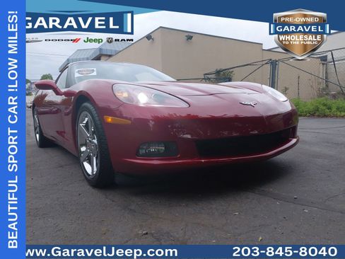 Used 2008 Chevrolet Corvette Coupe w/ Preferred Equipment Group RWD image 1