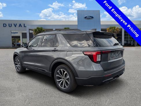 New 2025 Ford Explorer ST-Line w/ Premium Package image 30